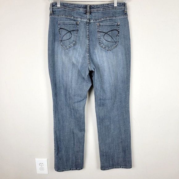 Chico's Platinum Marquis Washed Blue High Rise Boot Cut Jeans Women's 2.5 32X30 - Picture 2 of 9